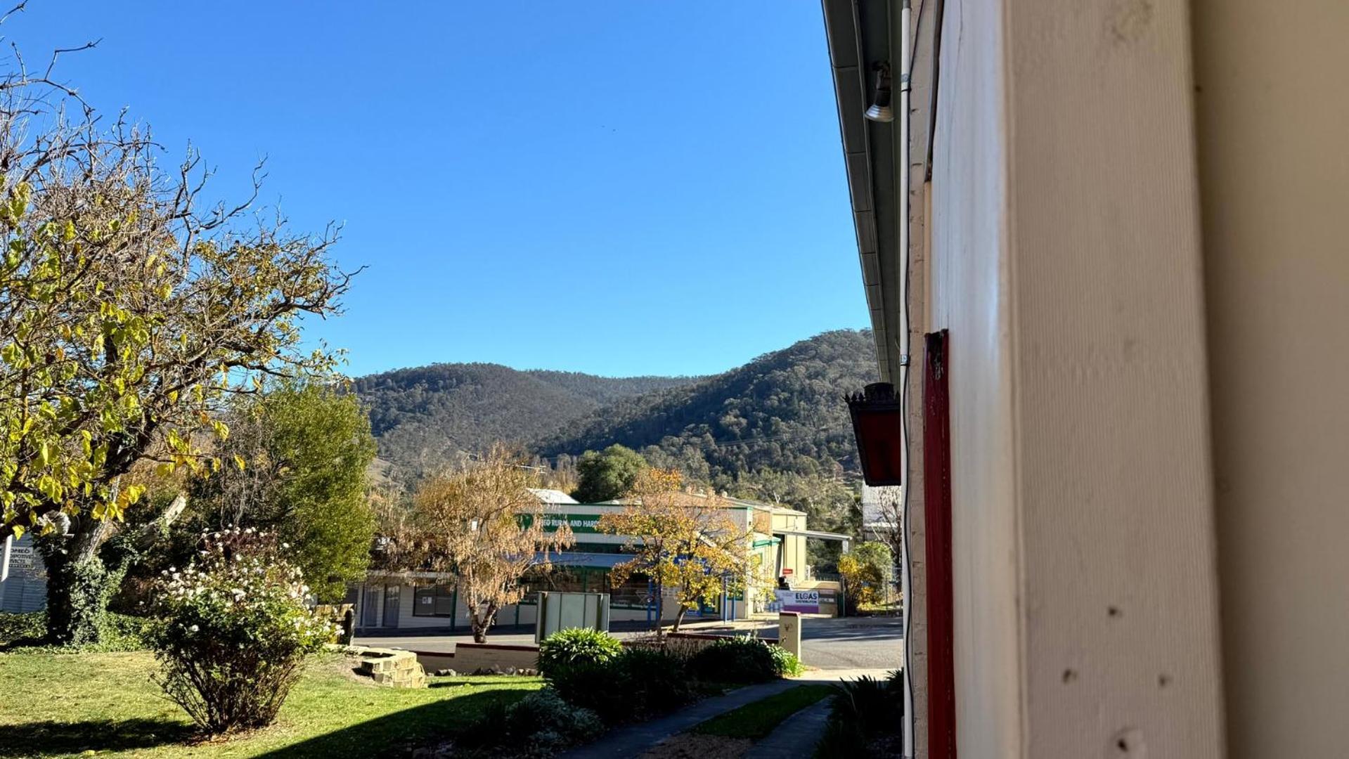 Colonial Motel Omeo Esterno foto