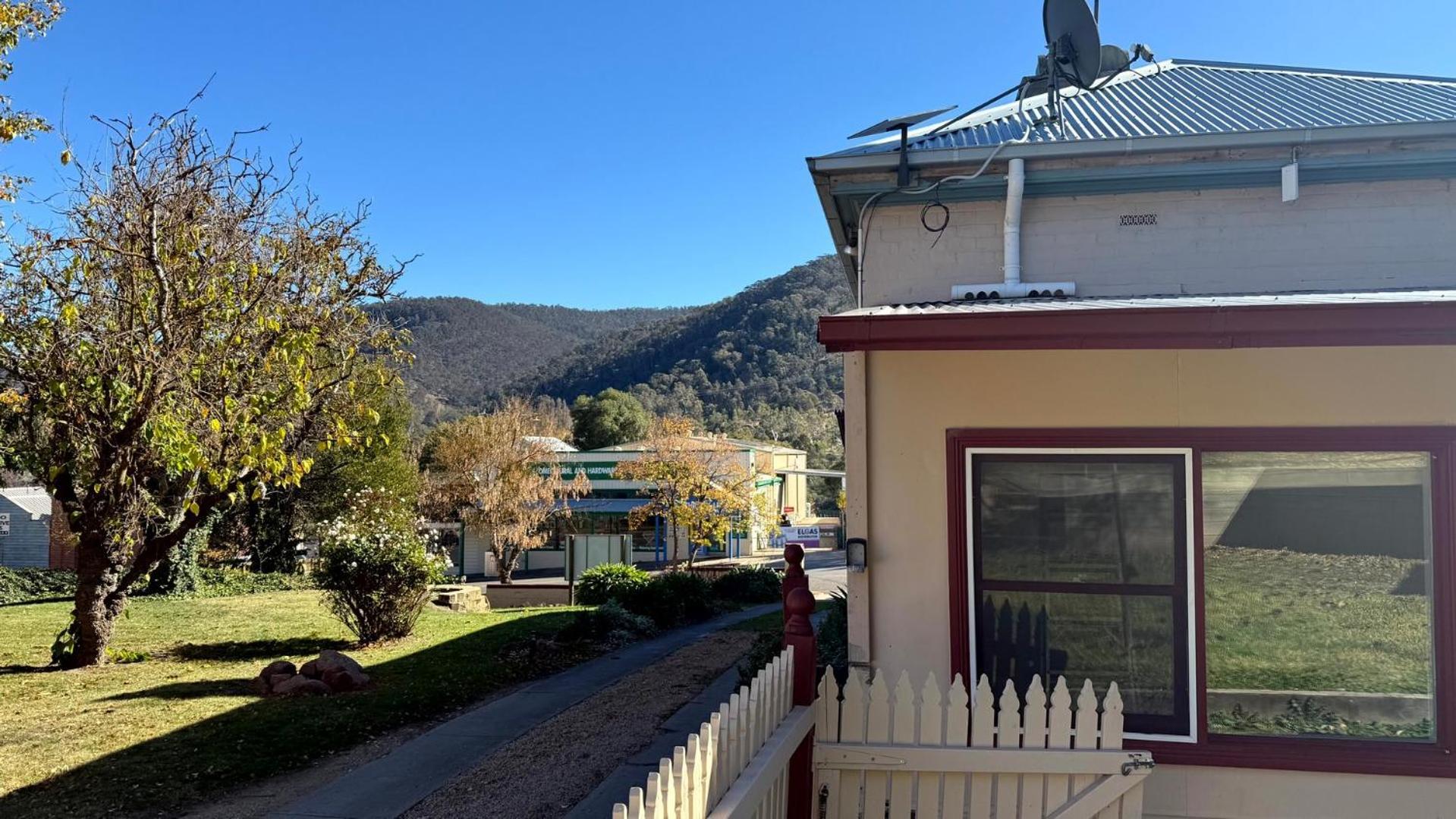 Colonial Motel Omeo Esterno foto
